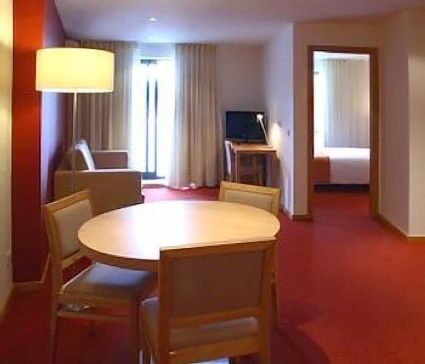 Paredes Hotel Apartamento Hotel apartamentowy 3*