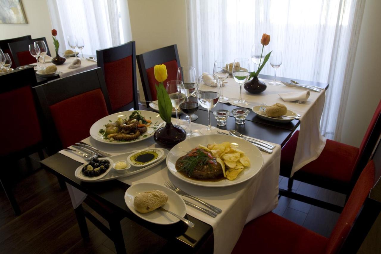 Paredes Hotel Apartamento Hotel apartamentowy 3*