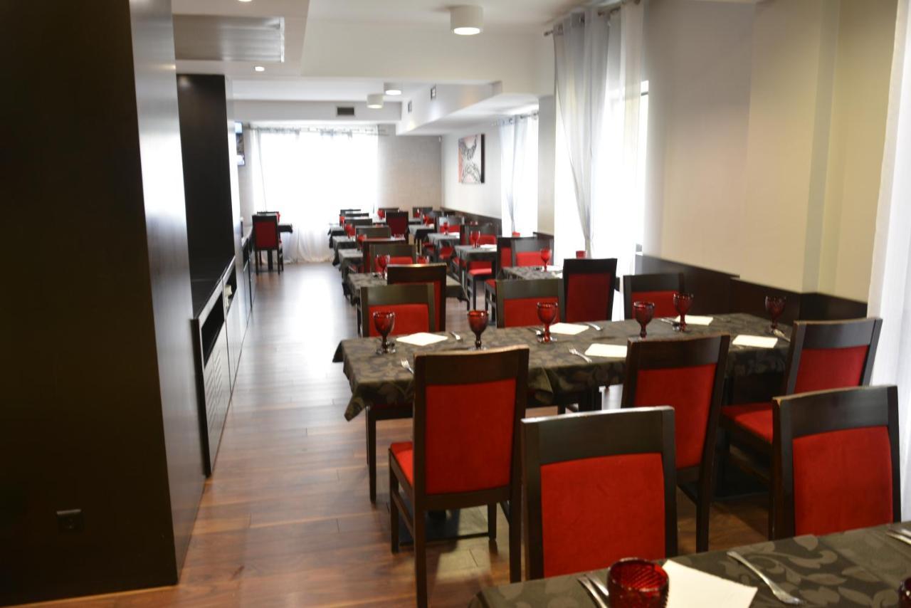 Paredes Hotel Apartamento 3*