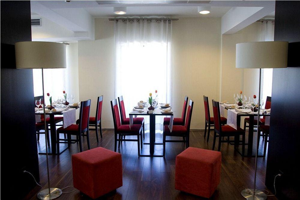 Aparthotel Paredes Hotel Apartamento